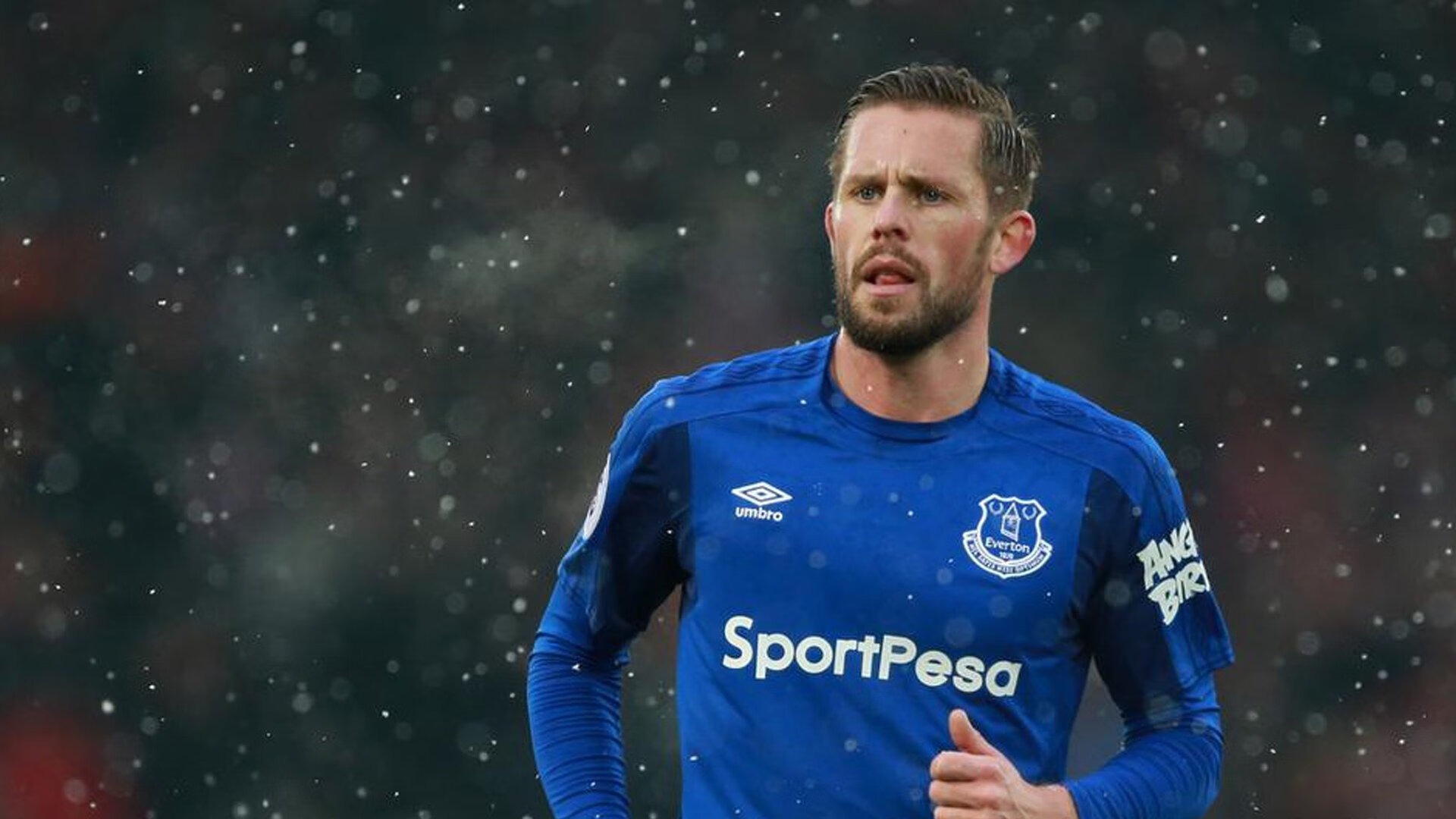 中超上海德比再起风云，海港主场逆转申花，上海德比上港0-0申花